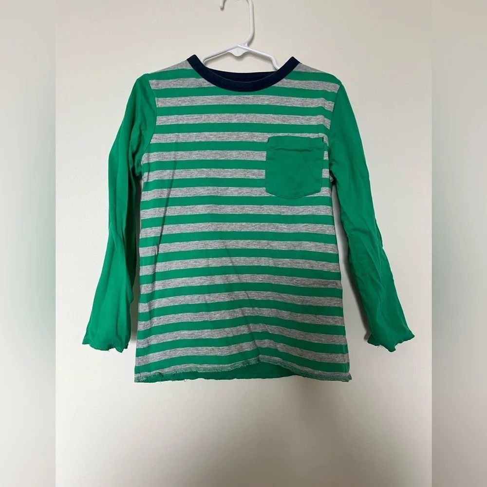 Mini Boden reversible racing snail graphic shirt
